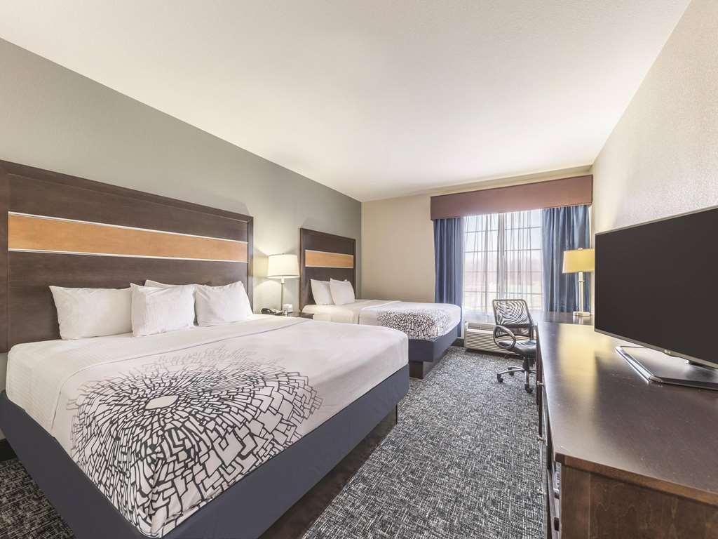 Отель La Quinta By Wyndham Tulsa - Catoosa Номер фото