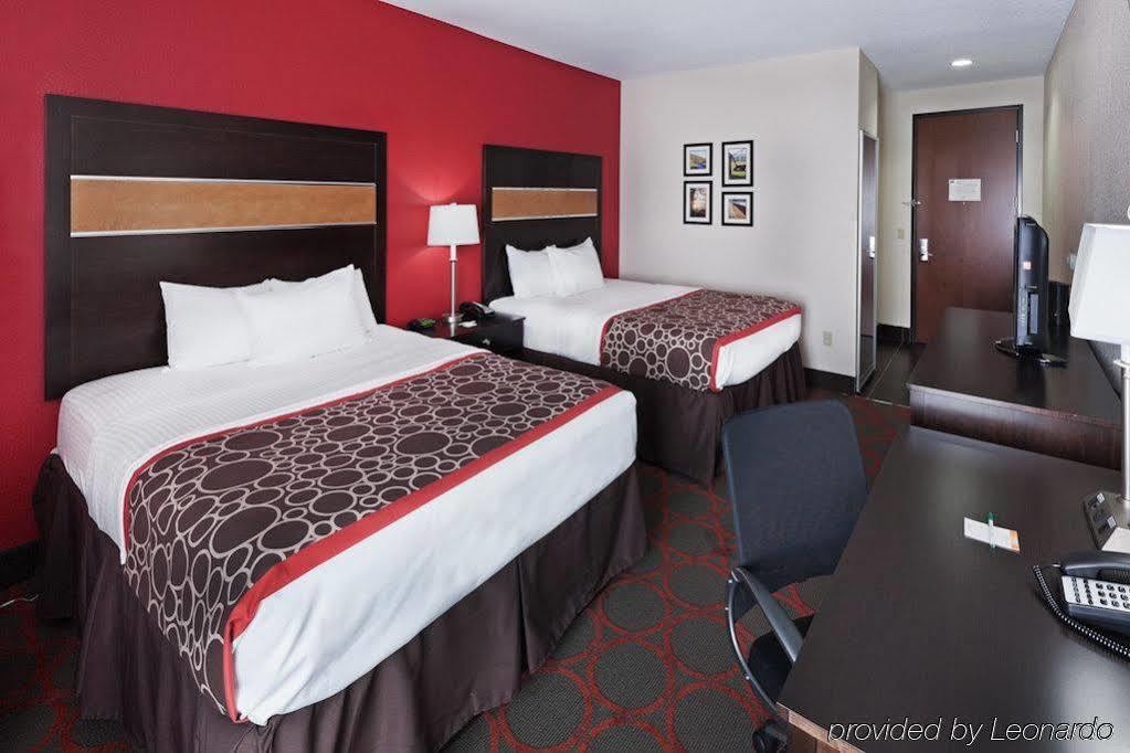 Отель La Quinta By Wyndham Tulsa - Catoosa Экстерьер фото